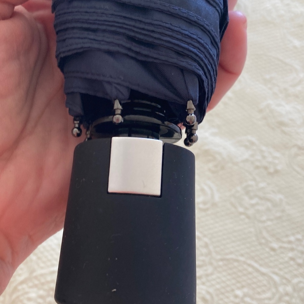 BMW Navy Blue Umbrella - Picture 4 of 7